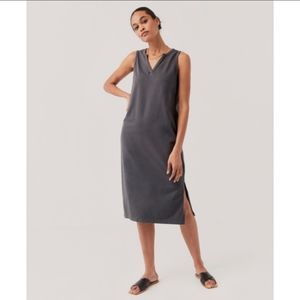 Pact Storm The Frame Notch Neck Dress size S